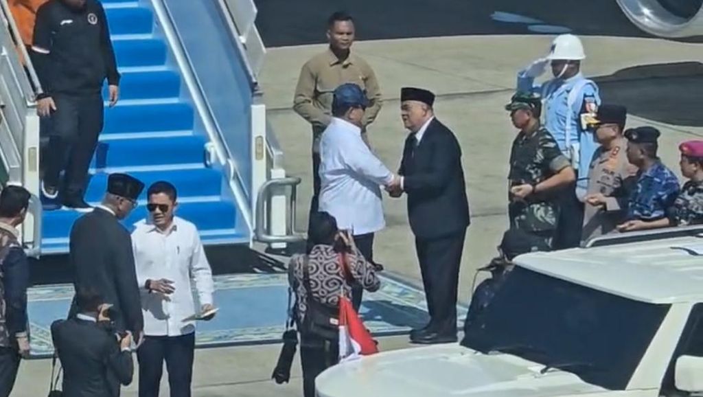 Aroma Diplomasi dan Kerja Sama: Kunjungan Bersejarah Prabowo dan Macron di Tanah Jawa
